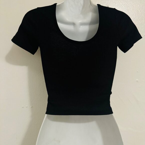 Black blouse short sleeve round neck size XS cropped - Picture 2 of 11